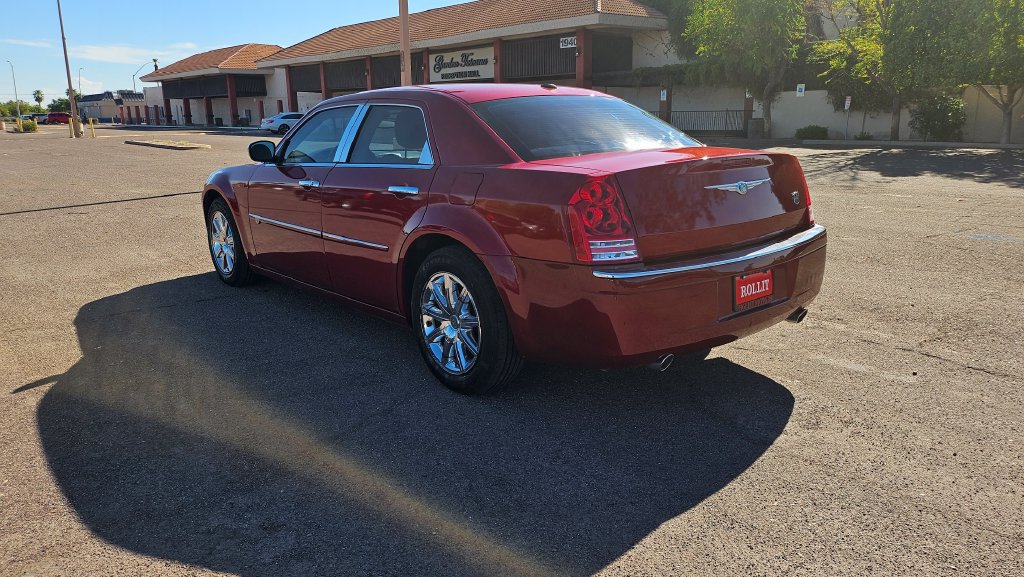 Used 2009 Chrysler 300 C RWD image 8