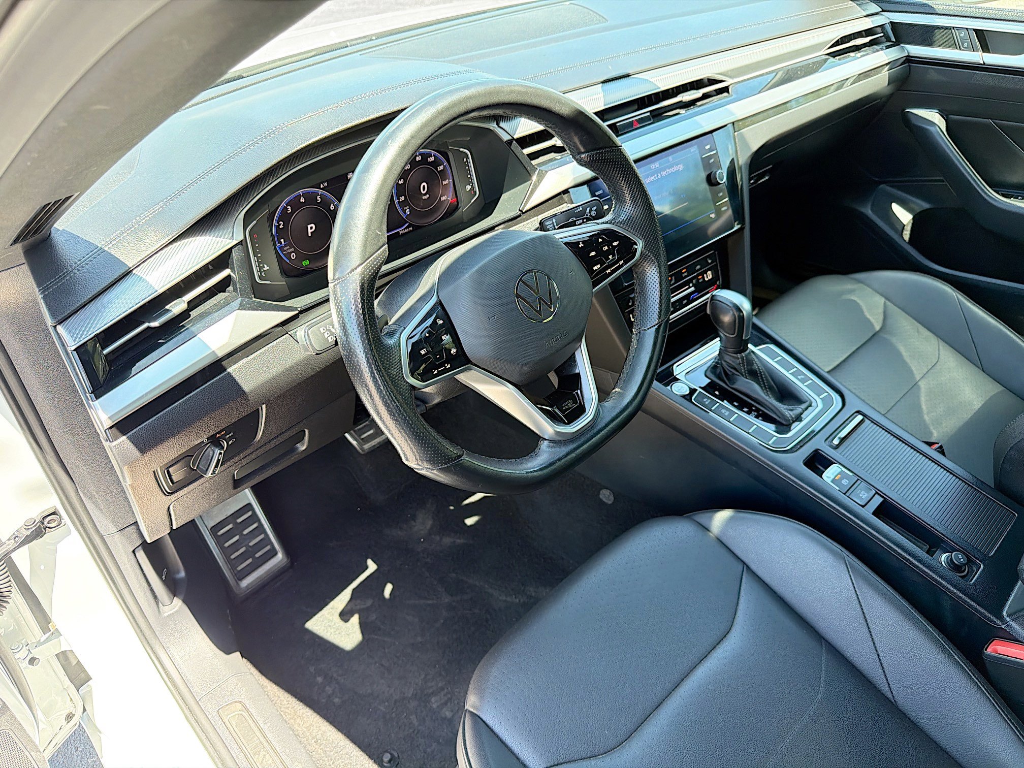Used 2022 Volkswagen Arteon SE FWD image 24