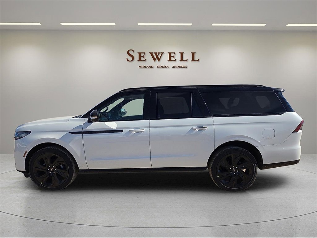 New 2026 Lincoln Navigator L Black Label image 2