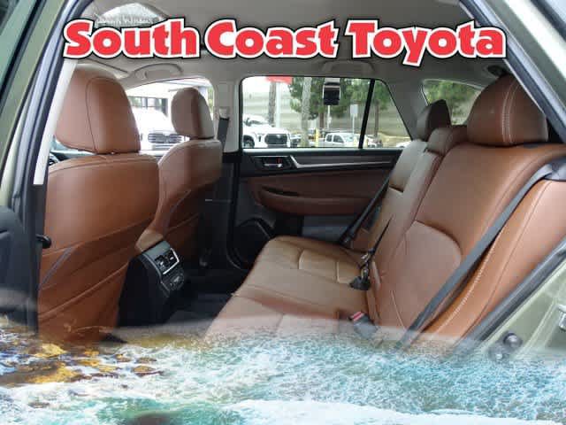 Used 2018 Subaru Outback 3.6R Touring AWD/4WD image 21