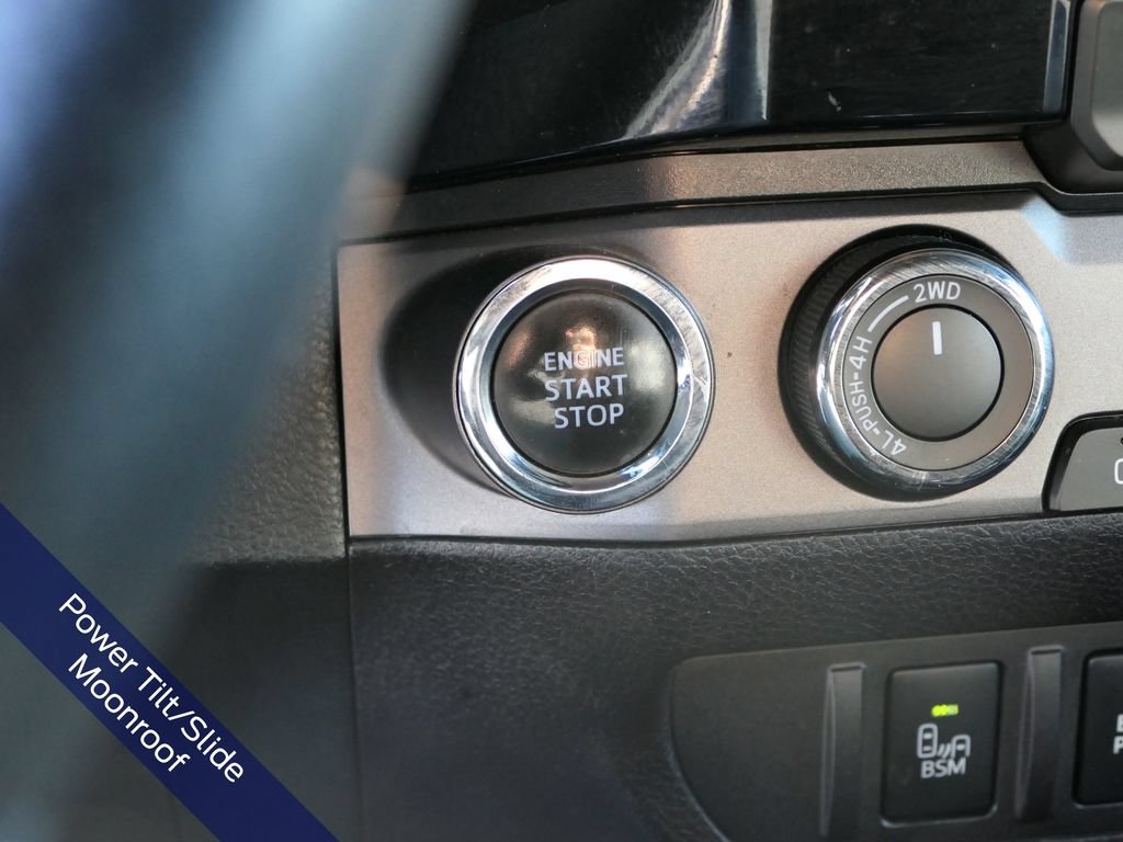 Used 2017 Toyota Tacoma TRD Off-Road AWD/4WD image 18