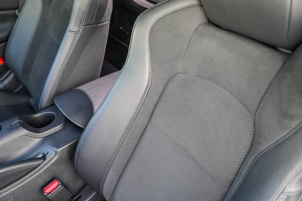 Used 2025 Nissan Z Performance w/ Floor Mat Package RWD image 24