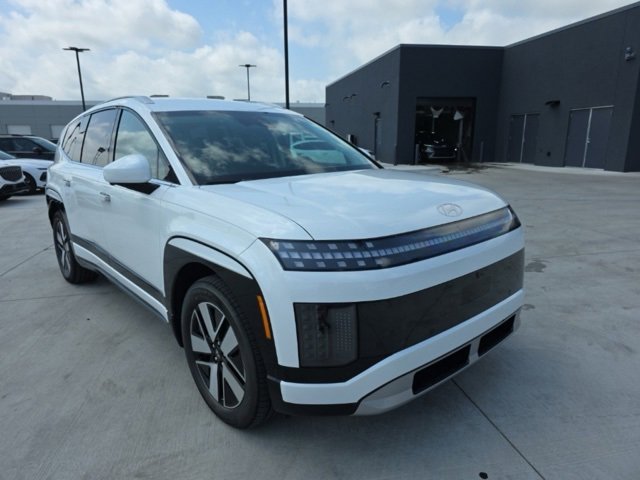 New 2026 Hyundai Ioniq 9 Limited image 3