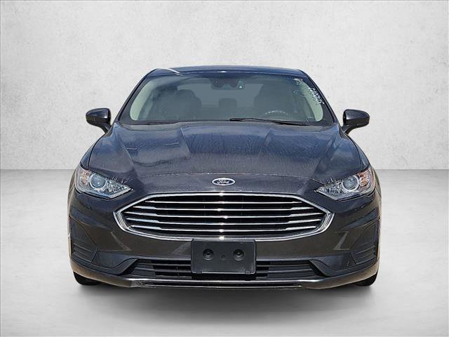 Used 2020 Ford Fusion SE image 2