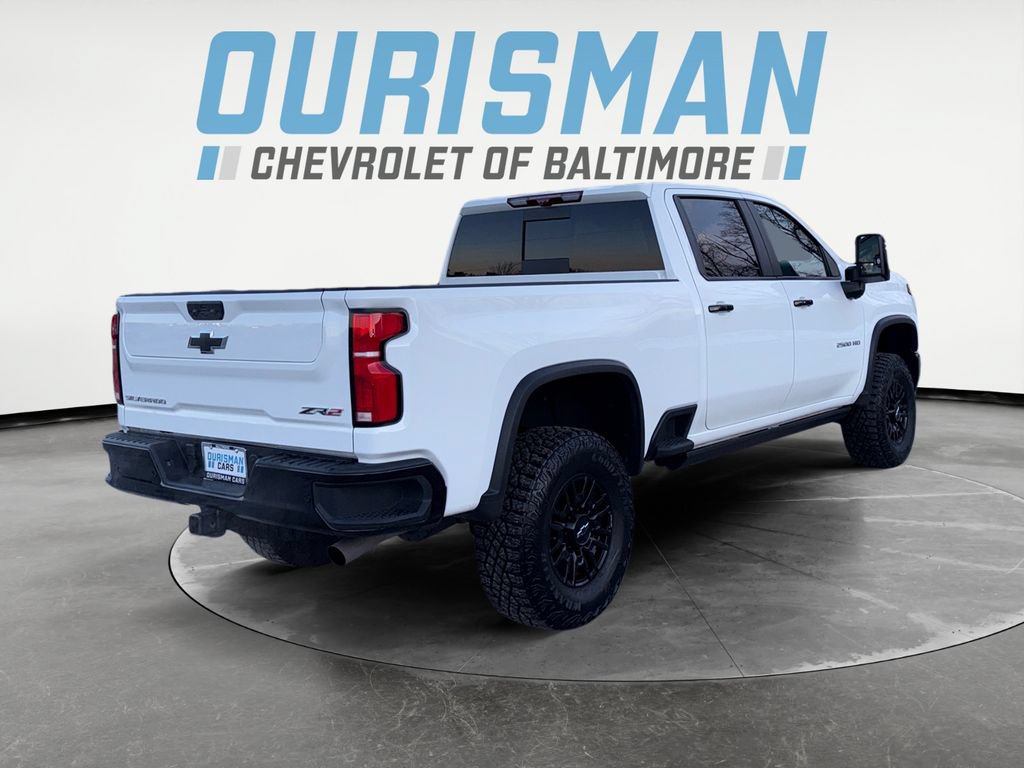Used 2025 Chevrolet Silverado 2500 ZR2 w/ Technology Package AWD/4WD image 6