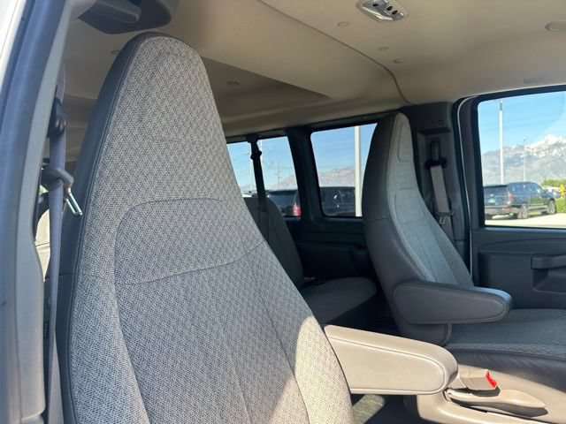 Certified 2024 Chevrolet Express 3500 LT w/ LT Preferred Equipment Group RWD image 16