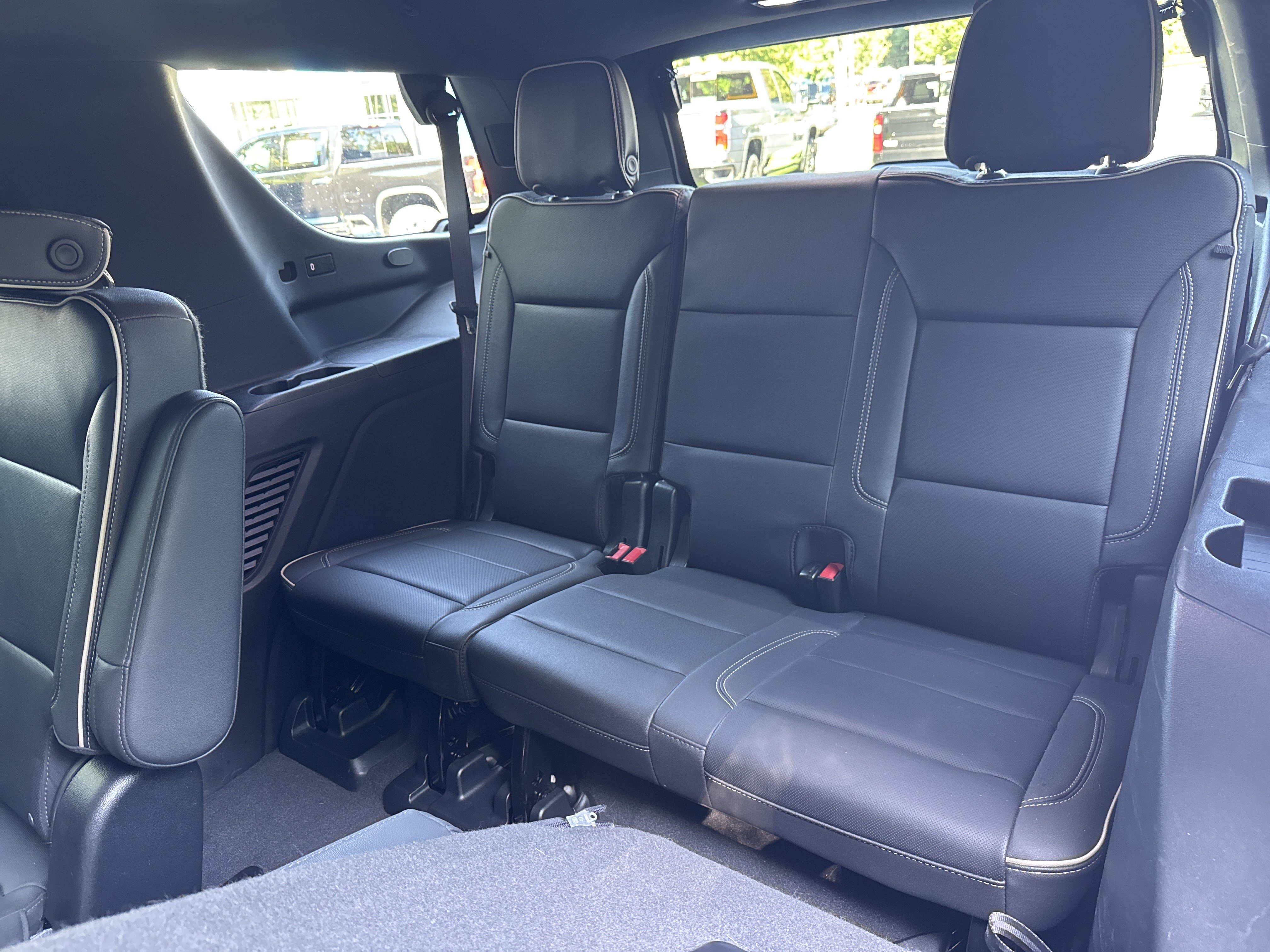 Certified 2023 Chevrolet Tahoe Premier w/ Premium Package 2 AWD/4WD image 20