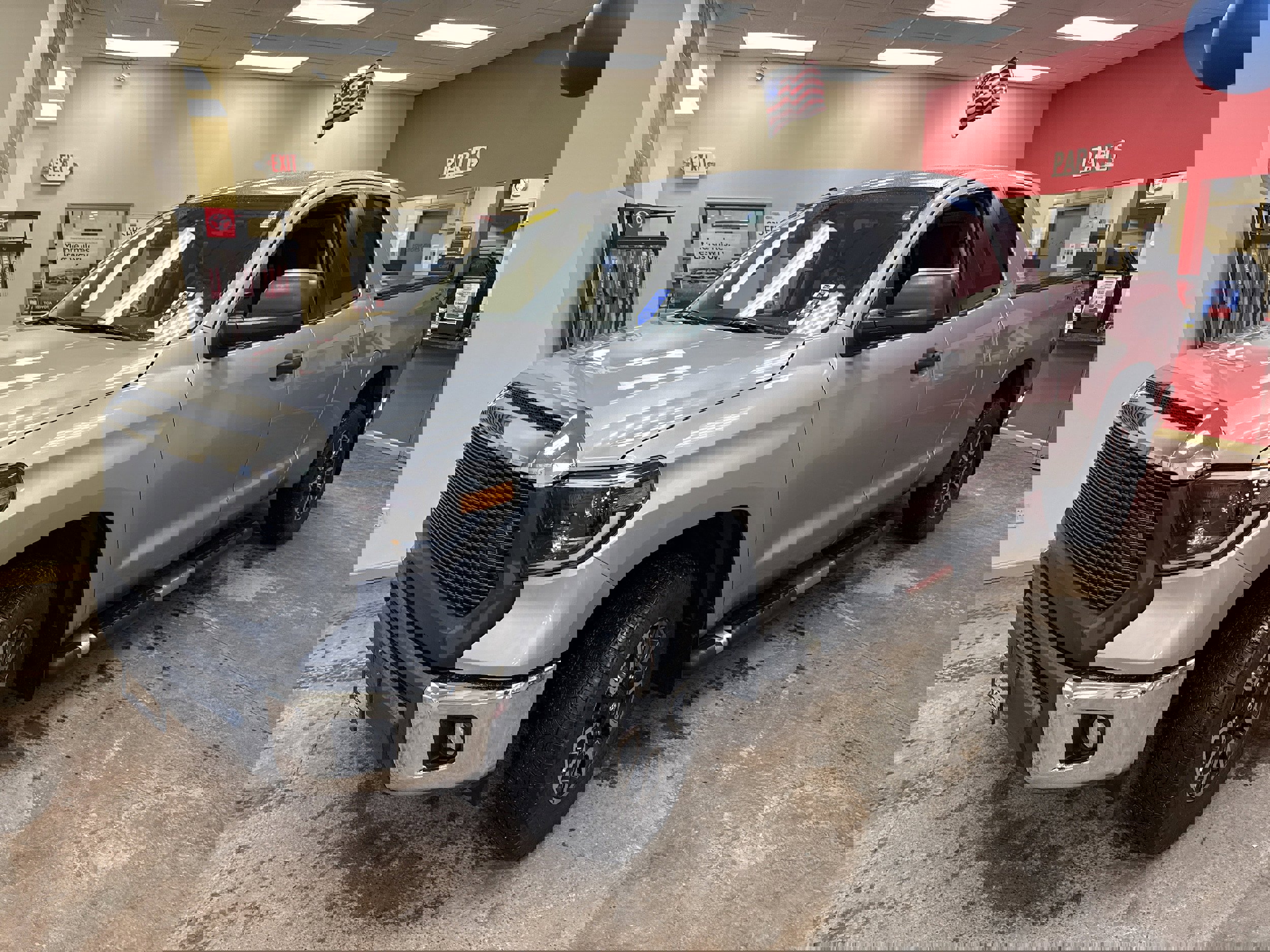 Used 2015 Toyota Tundra SR5 w/ TRD Off Road Package image 3