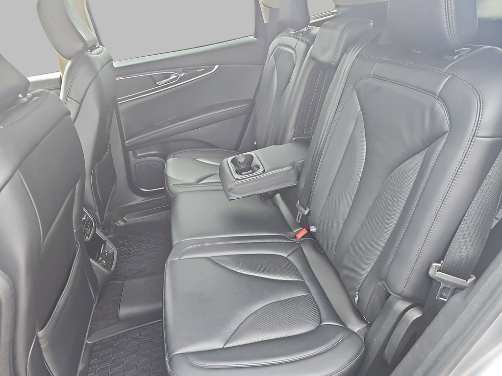 Used 2021 Lincoln Nautilus AWD w/ Equipment Group 101A image 18