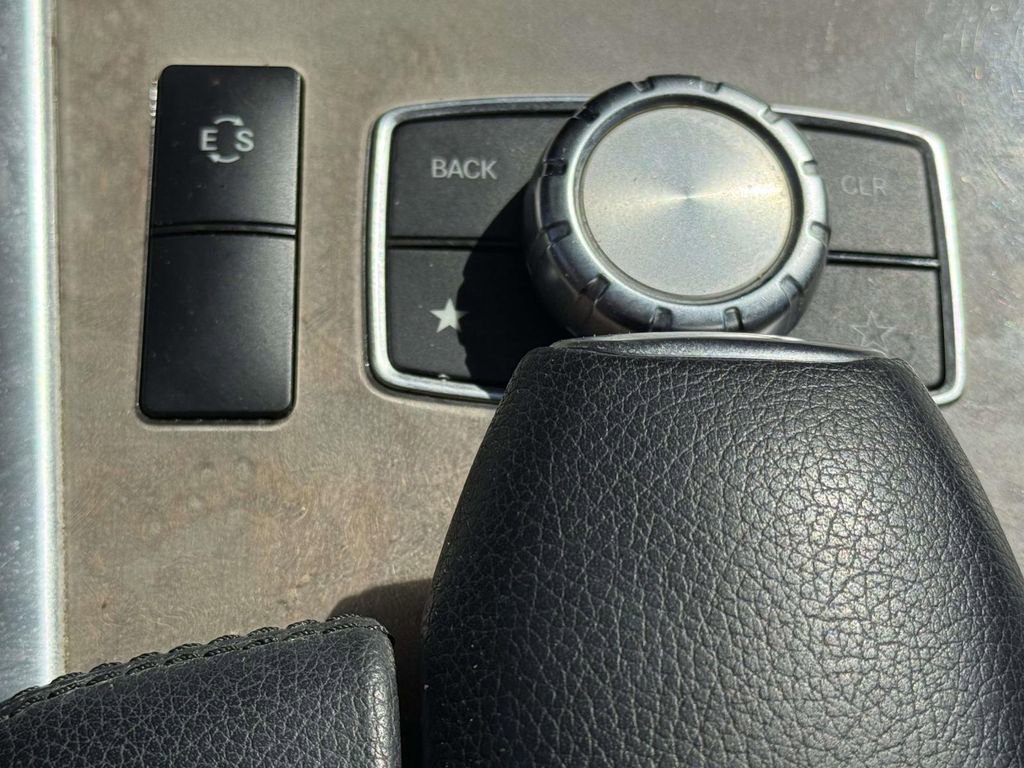 Used 2015 Mercedes-Benz E 350 4MATIC Sedan image 19