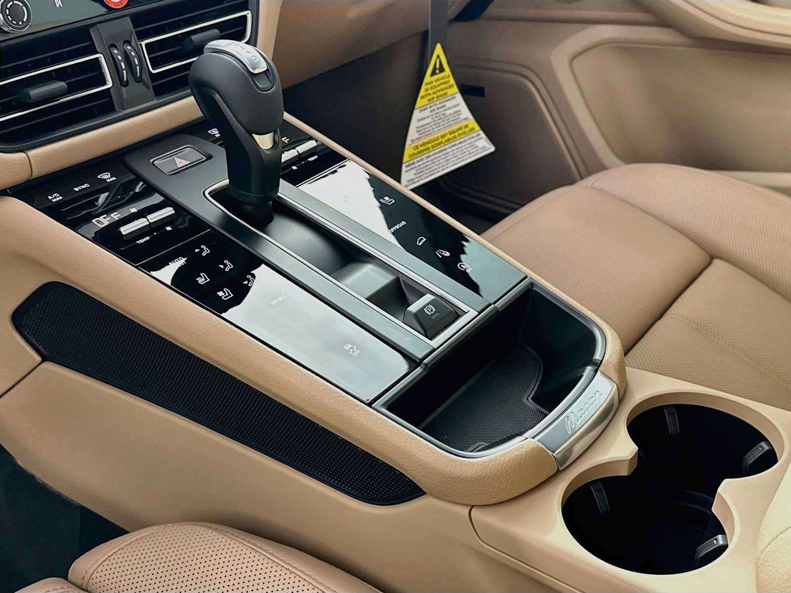 New 2026 Porsche Macan AWD/4WD image 20