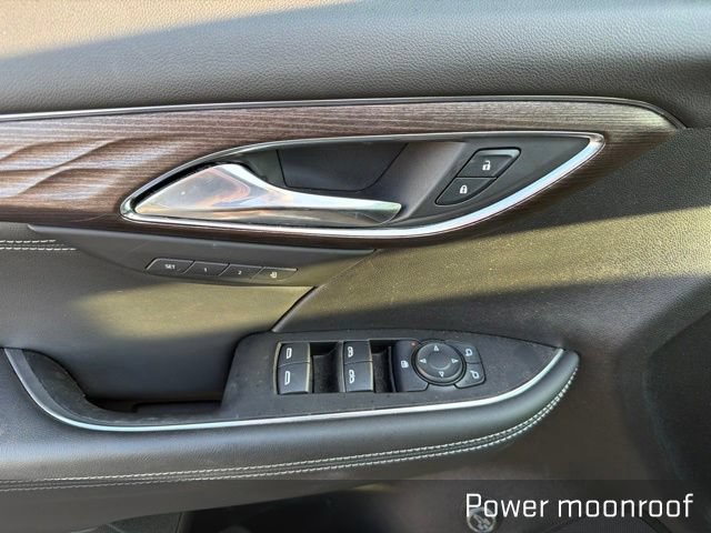 Used 2023 Buick Envision Avenir AWD/4WD image 28