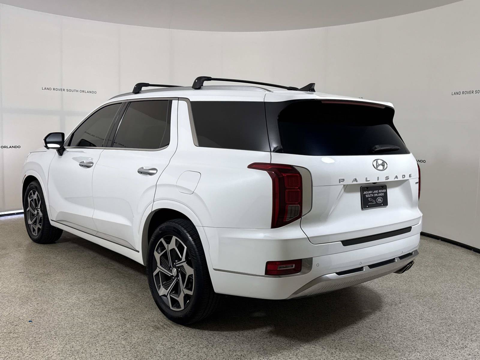 Used 2022 Hyundai Palisade Calligraphy AWD/4WD image 3