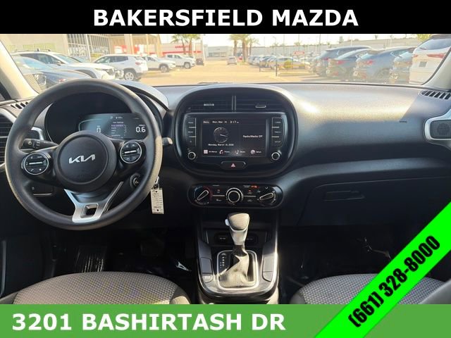 Used 2024 Kia Soul LX w/ Option Group 015 image 12