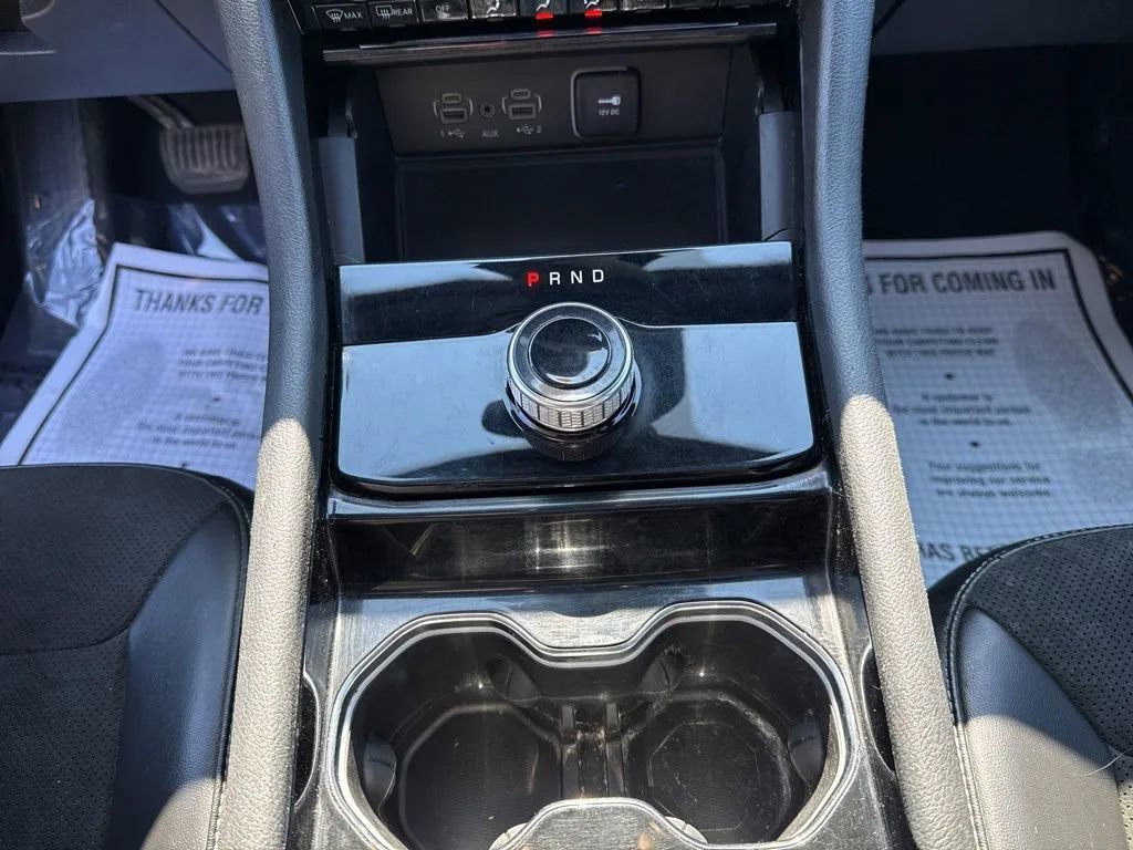 Used 2023 Jeep Grand Cherokee L Laredo image 25