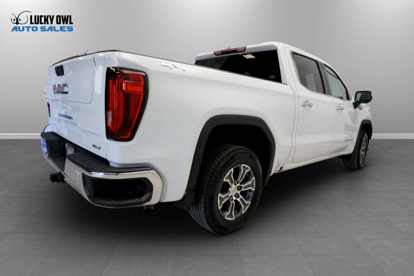 Used 2026 GMC Sierra 1500 SLT AWD/4WD image 10