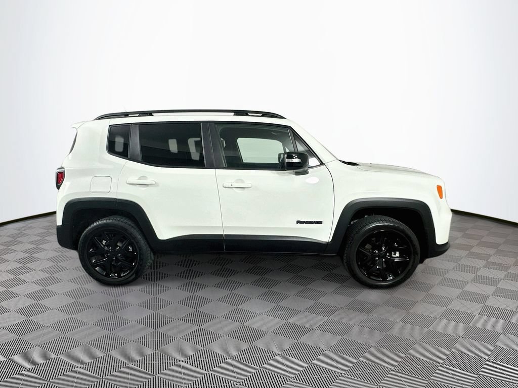 Certified 2022 Jeep Renegade Altitude w/ Convenience Group AWD/4WD image 14