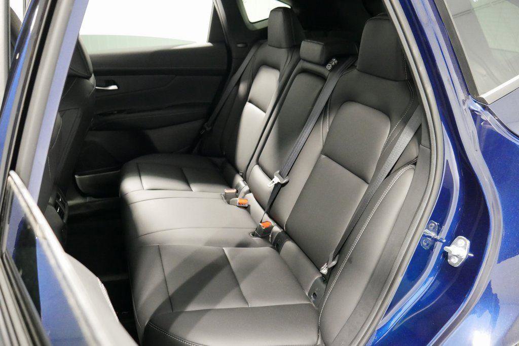 New 2025 Nissan Murano SL image 11