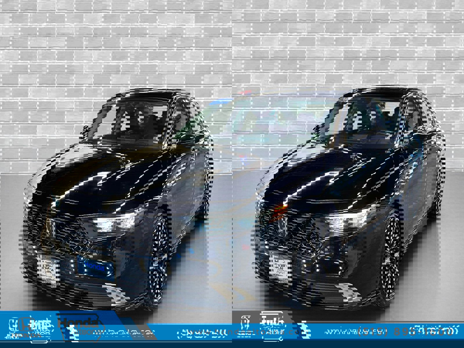 Used 2023 Honda Accord Touring image 1