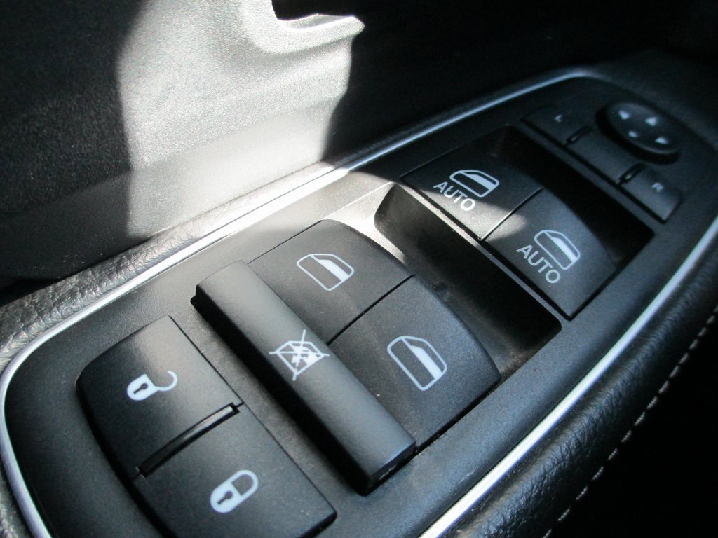 Used 2022 RAM 2500 Laramie image 28