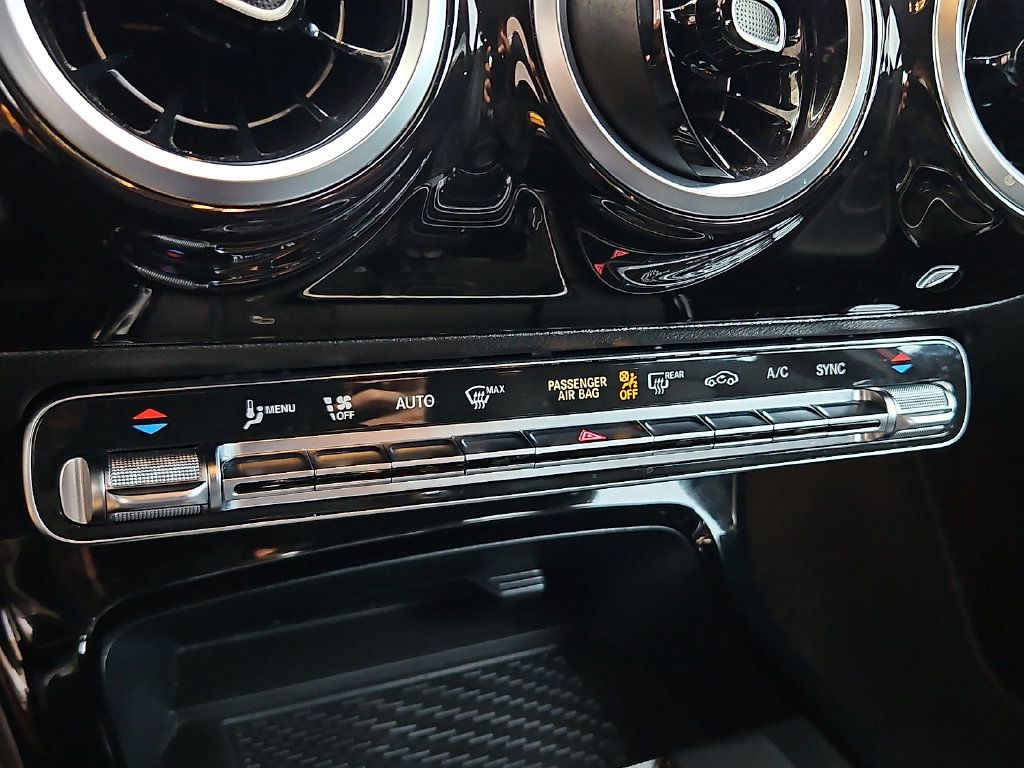 Used 2019 Mercedes-Benz A 220 4MATIC image 17