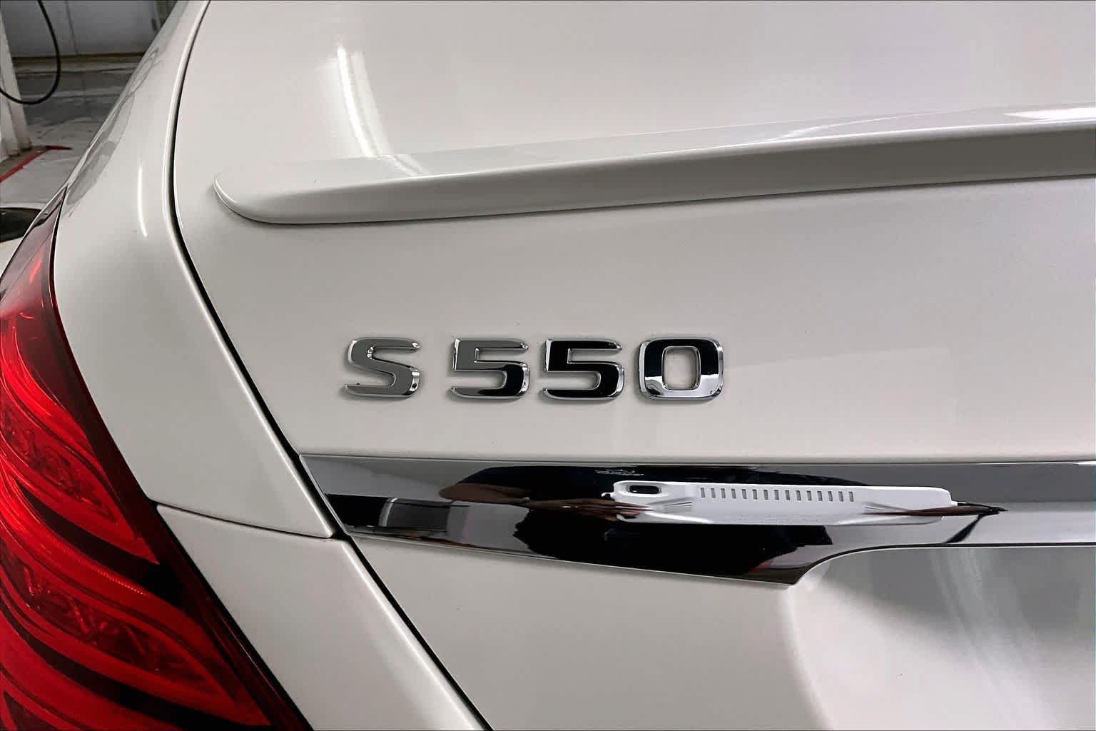 Used 2017 Mercedes-Benz S 550 4MATIC Sedan image 33