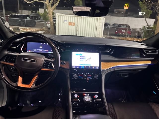 Used 2024 Jeep Grand Cherokee L Summit image 15