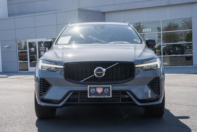 Certified 2022 Volvo XC60 T8 R-Design w/ Advanced Package image 2
