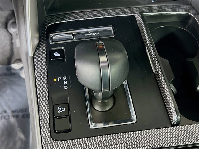 Used 2025 MAZDA CX-70 Plug-In Hybrid w/ Premium Pkg image 23