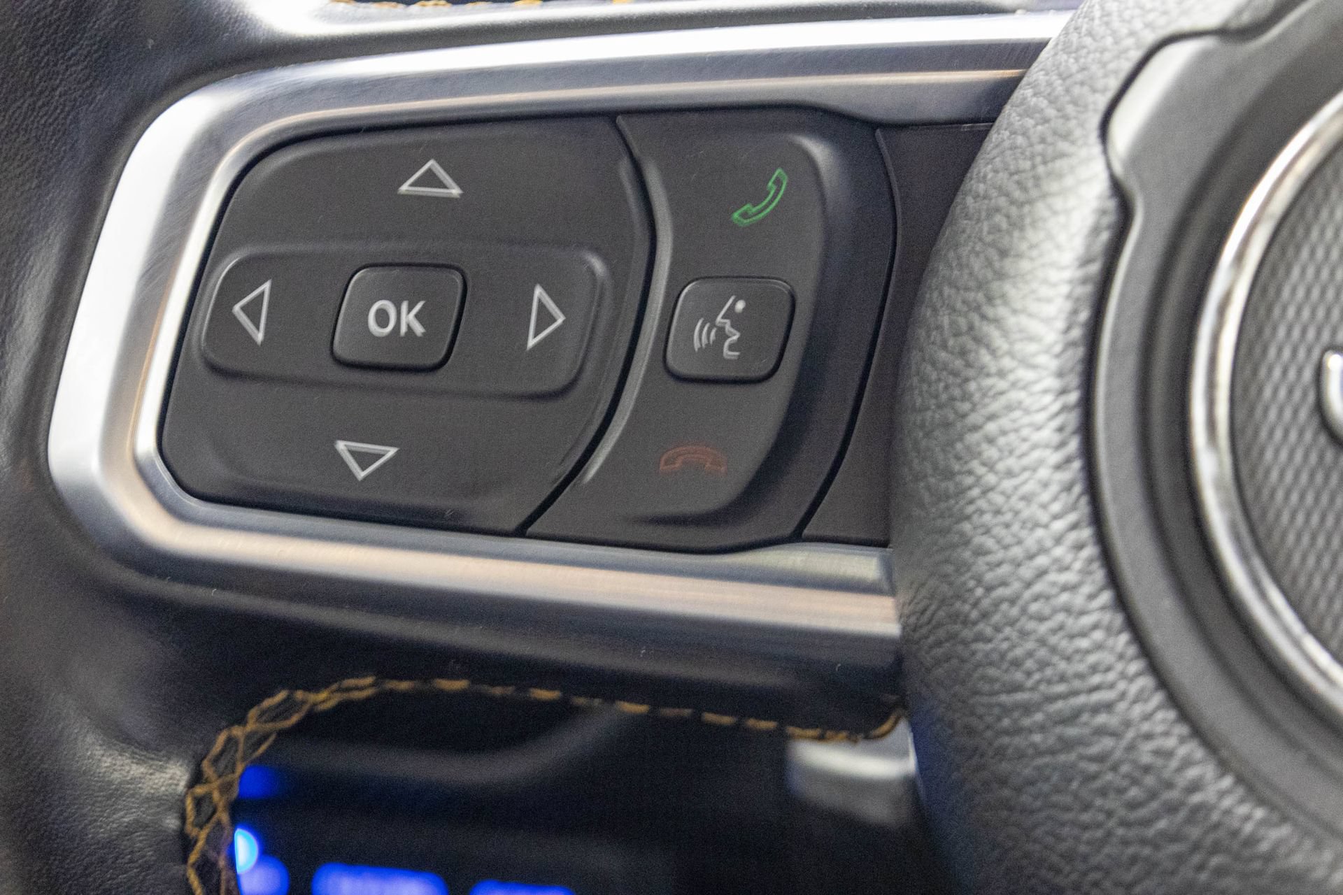 Used 2021 Jeep Wrangler Unlimited Sahara AWD/4WD image 35