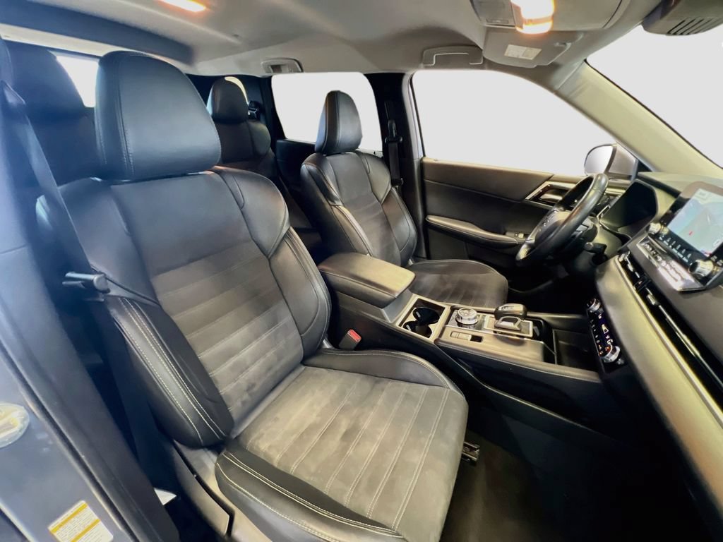 Used 2024 Mitsubishi Outlander SE AWD/4WD image 28