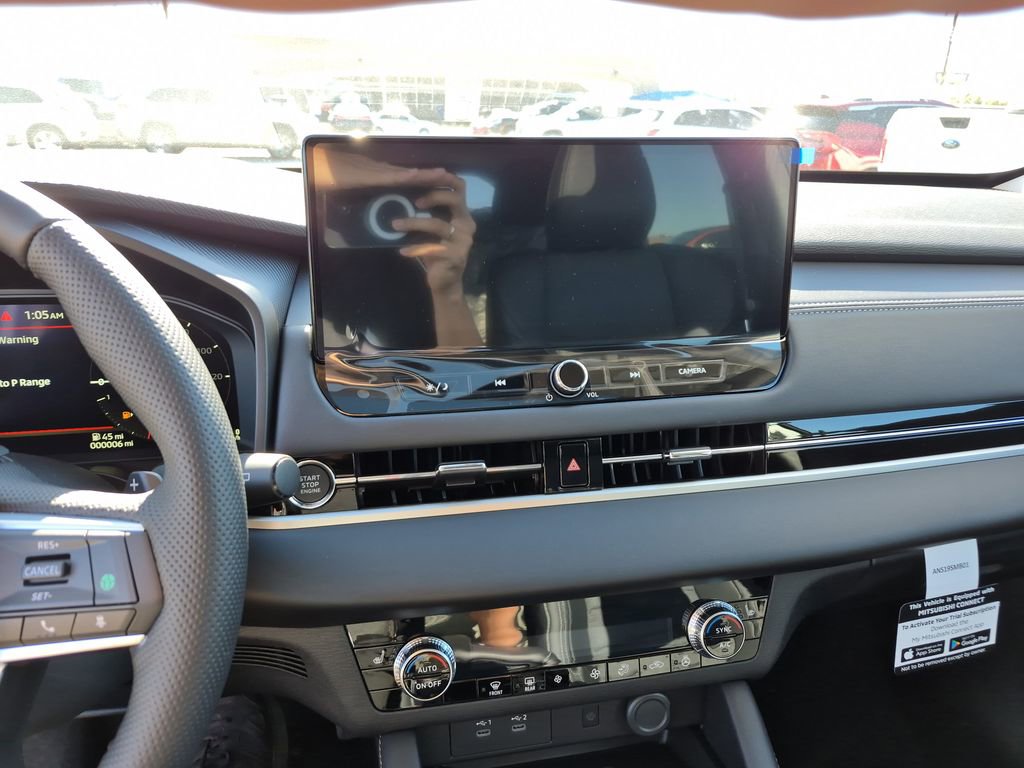 New 2026 Mitsubishi Outlander SE image 38