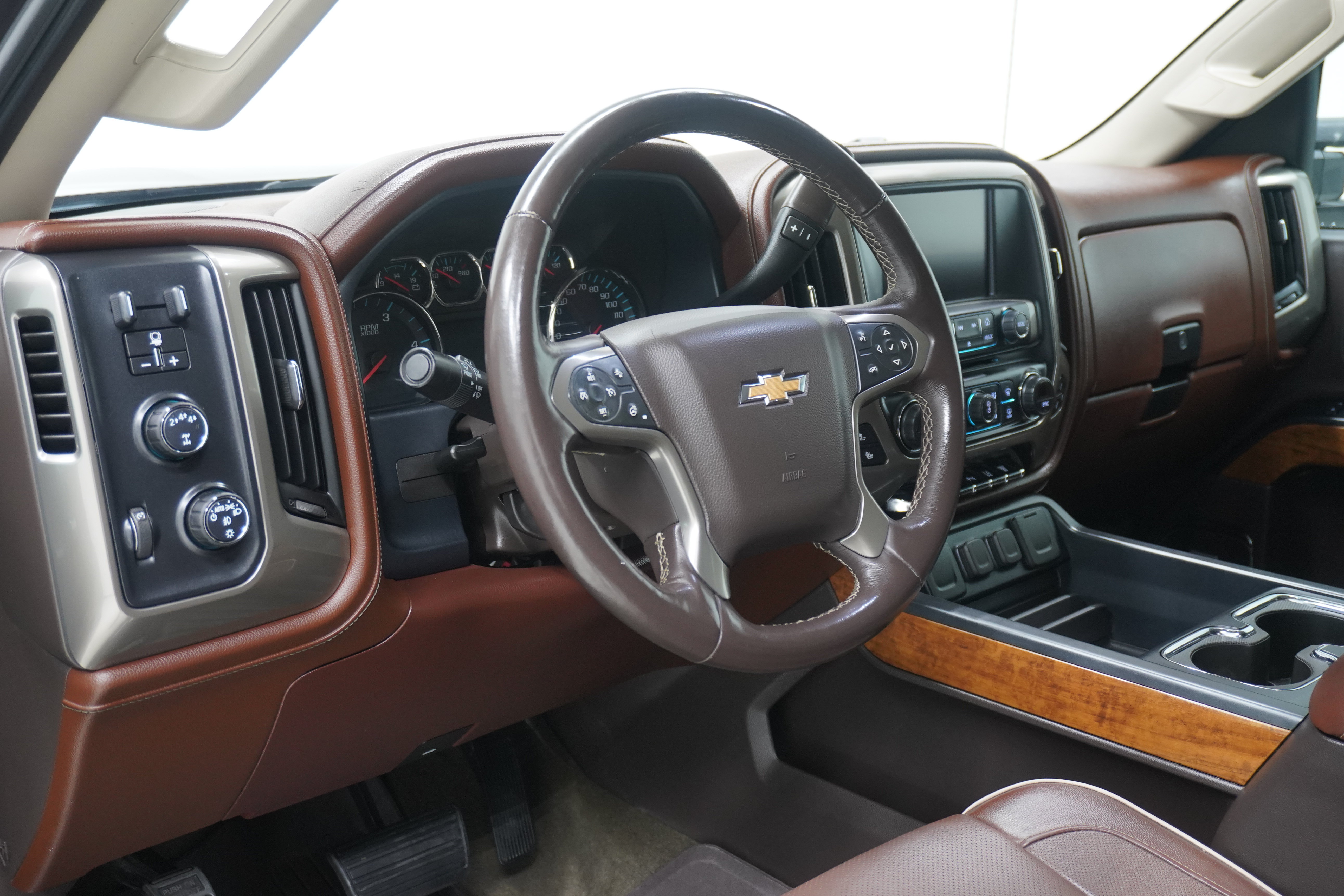 Used 2018 Chevrolet Silverado 3500 High Country w/ Duramax Plus Package AWD/4WD image 12