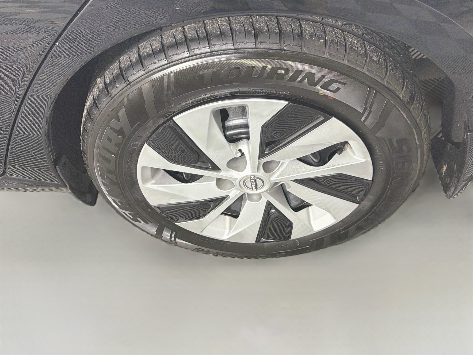 Used 2024 Nissan Altima 2.5 S FWD image 11