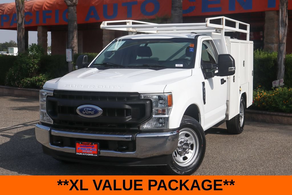 Used 2022 Ford F350 XL w/ Power Equipment Group RWD image 4