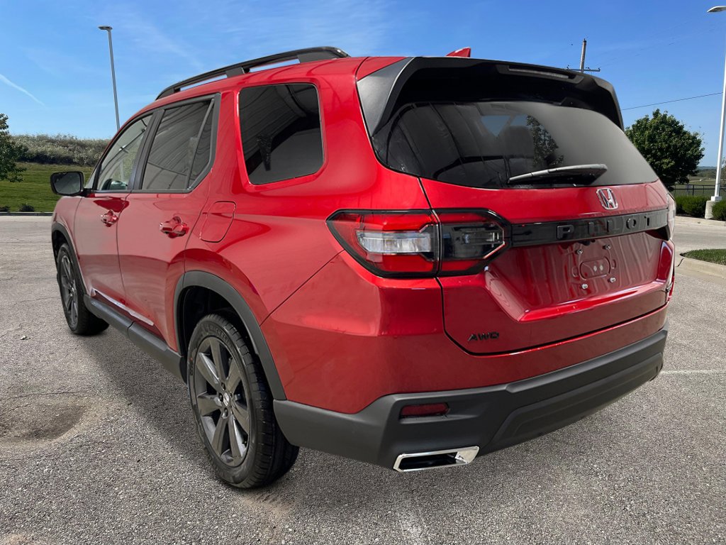 New 2025 Honda Pilot Sport image 3