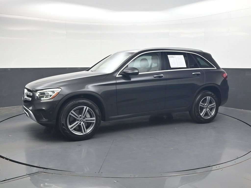 Used 2022 Mercedes-Benz GLC 300 4MATIC w/ Driver Assistance Package image 11