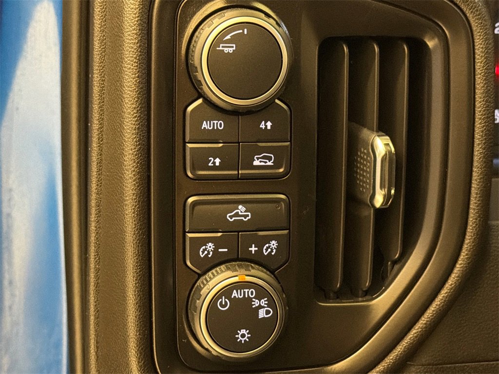 Used 2022 Chevrolet Silverado 1500 Custom image 22