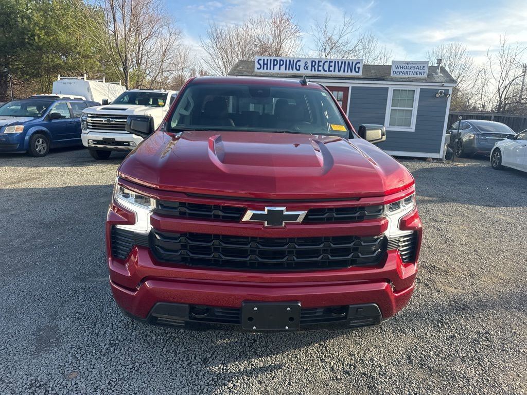 Used 2025 Chevrolet Silverado 1500 RST image 2