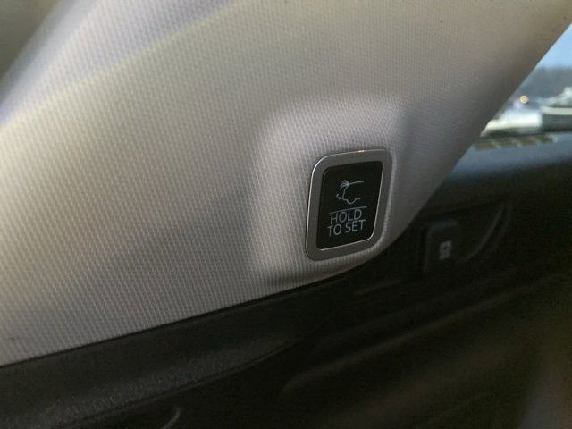 Used 2022 Jeep Grand Cherokee Limited 4xe w/ Luxury Tech Group II image 7