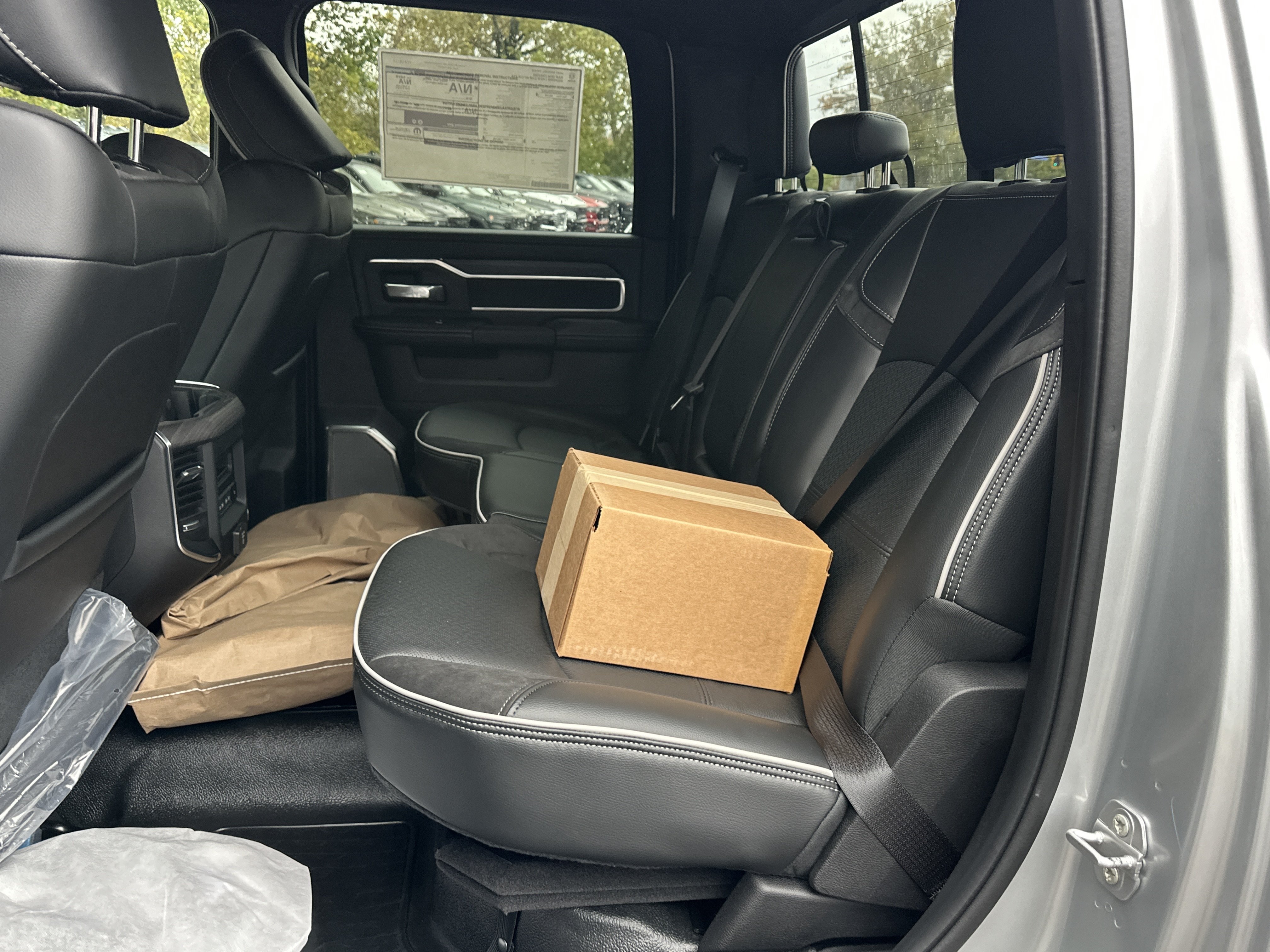 New 2027 RAM 5500 4x4 Crew Cab image 32