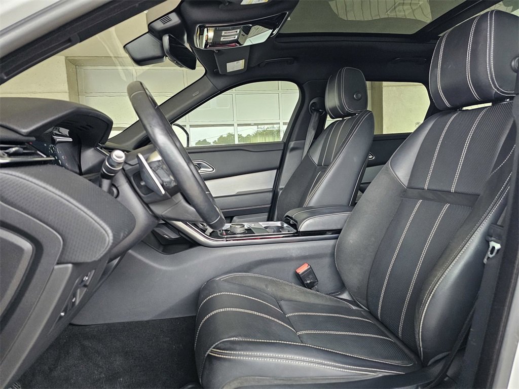 Used 2019 Land Rover Range Rover Velar R-Dynamic SE image 14