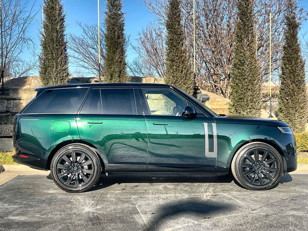 Used 2026 Land Rover Range Rover SE AWD/4WD image 6