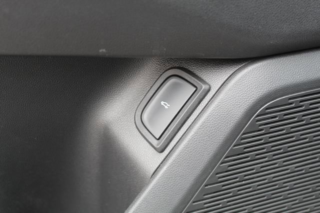 Used 2025 Chevrolet Equinox LT w/ Convenience Package II FWD image 36