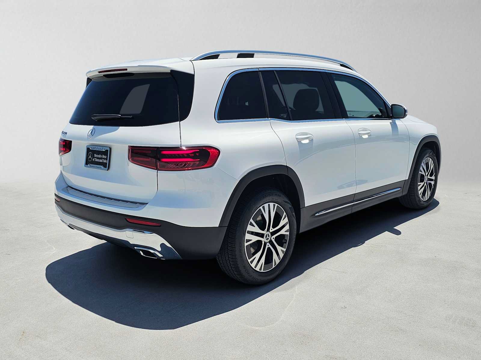 New 2026 Mercedes-Benz GLB 250 image 3