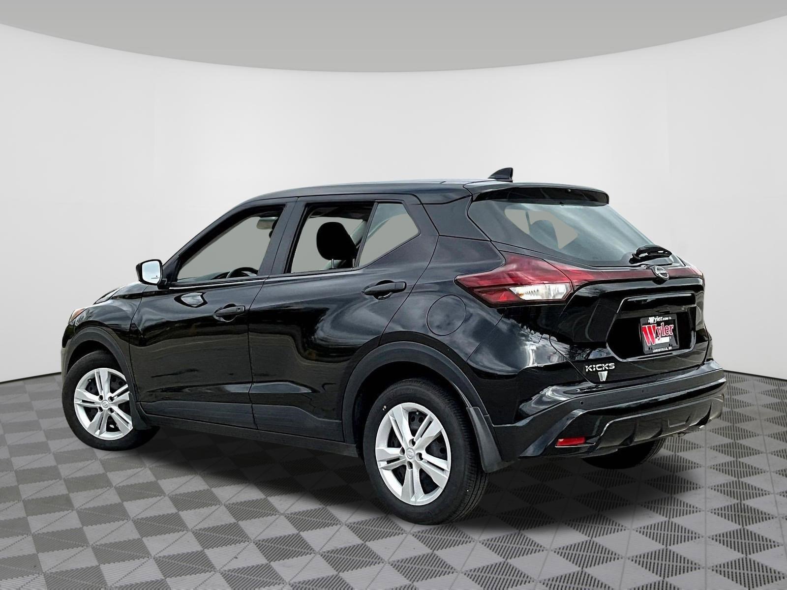 Used 2024 Nissan Kicks S image 4