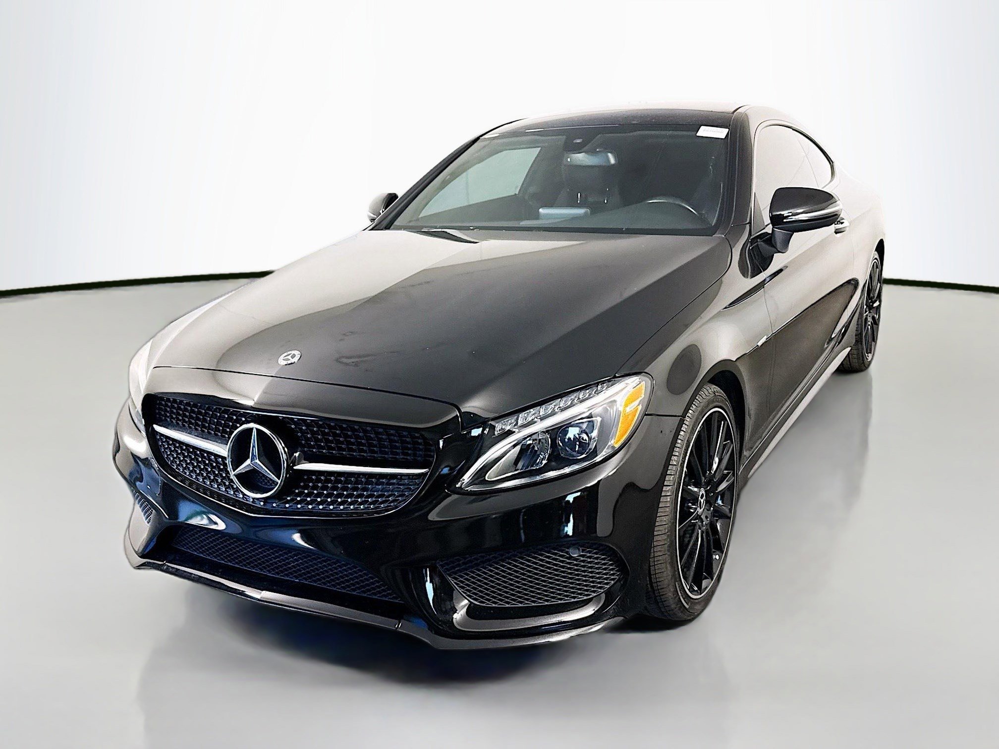 Used 2018 Mercedes-Benz C 300 Coupe image 4