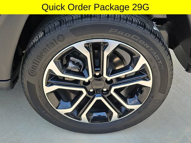 Used 2023 Jeep Compass Limited AWD/4WD image 7
