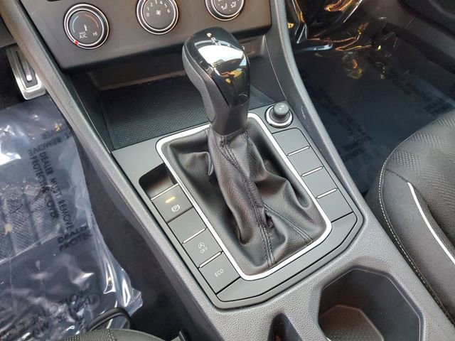 Used 2023 Volkswagen Jetta Sport image 25