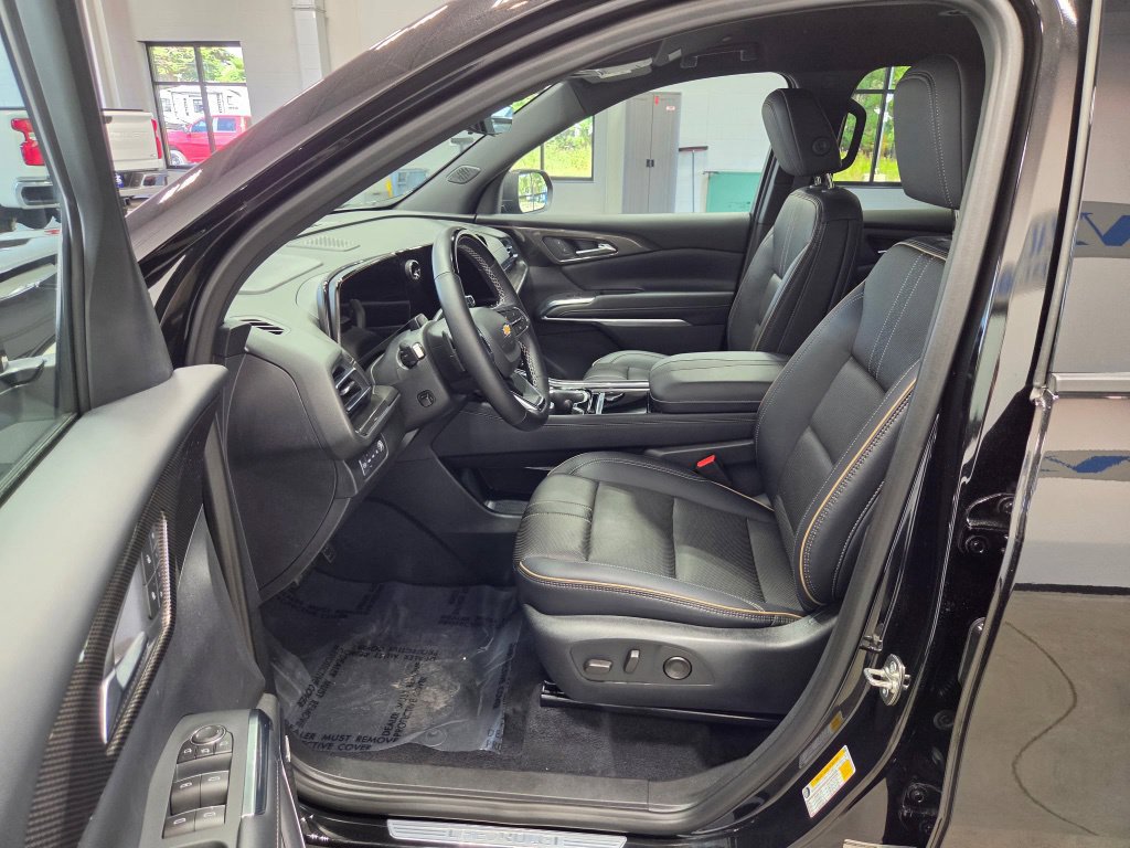 Used 2026 Chevrolet Traverse High Country w/ LPO, Floor Liner Package AWD/4WD image 33